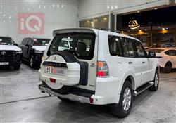 ميتسوبيشي باجيرو